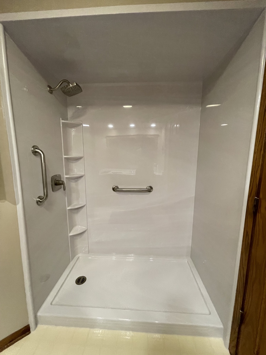 Mukwonago, WI, 53149, US
