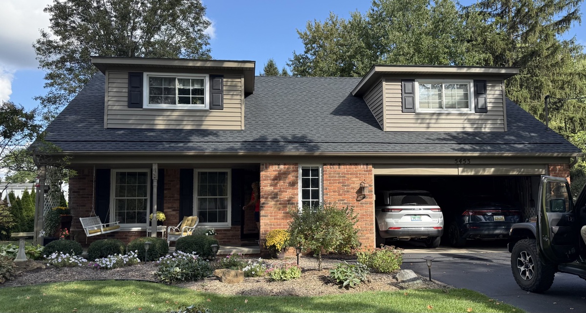 5453 Kenicott Trail , Brighton, MI, US
