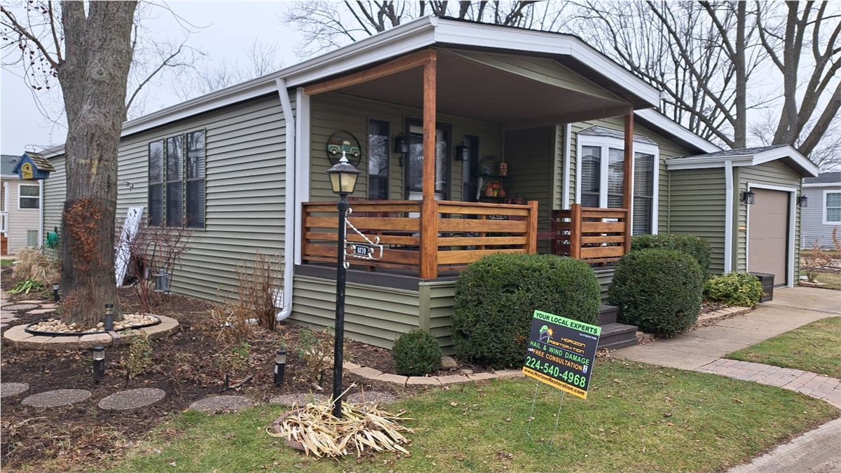 1038 Lakeview Road , Elgin, IL, US