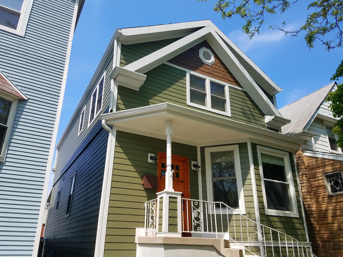 2242 West Farragut Avenue , Chicago, IL, US