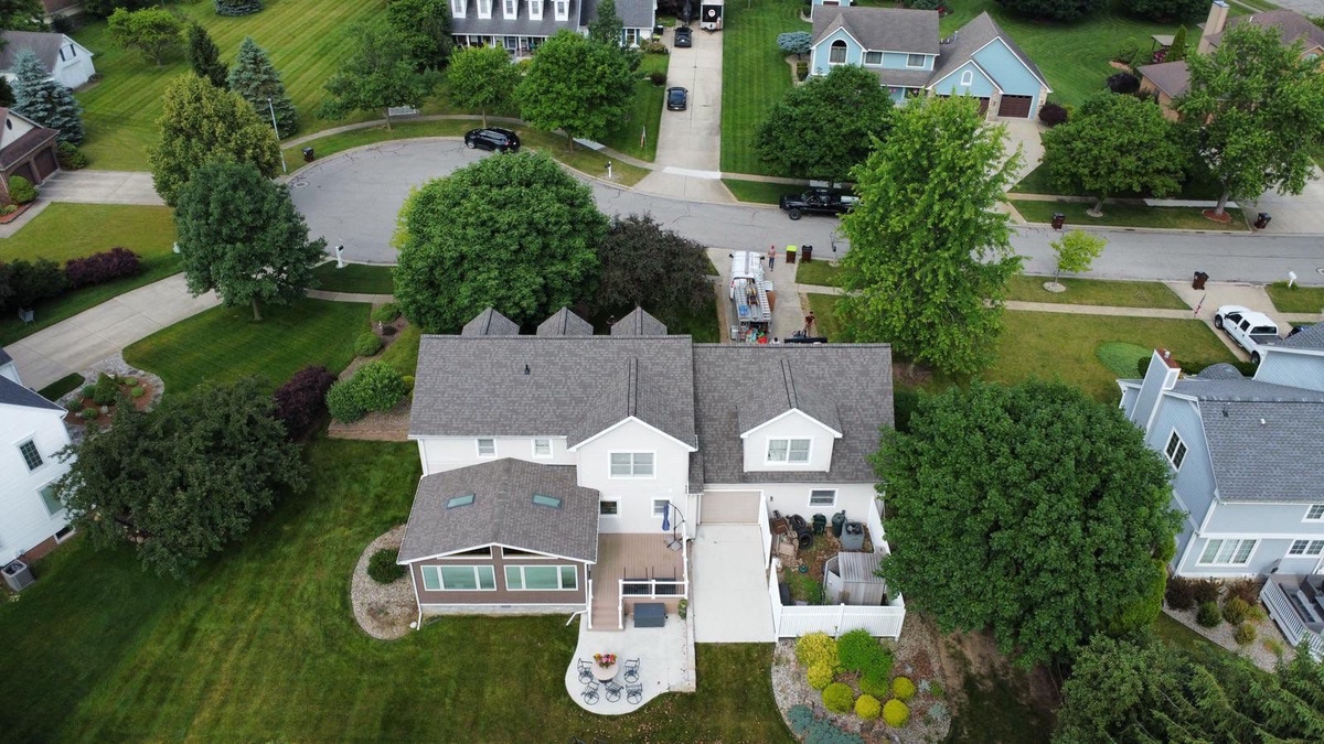 605 Curtis Ct , Tecumseh, MI, US