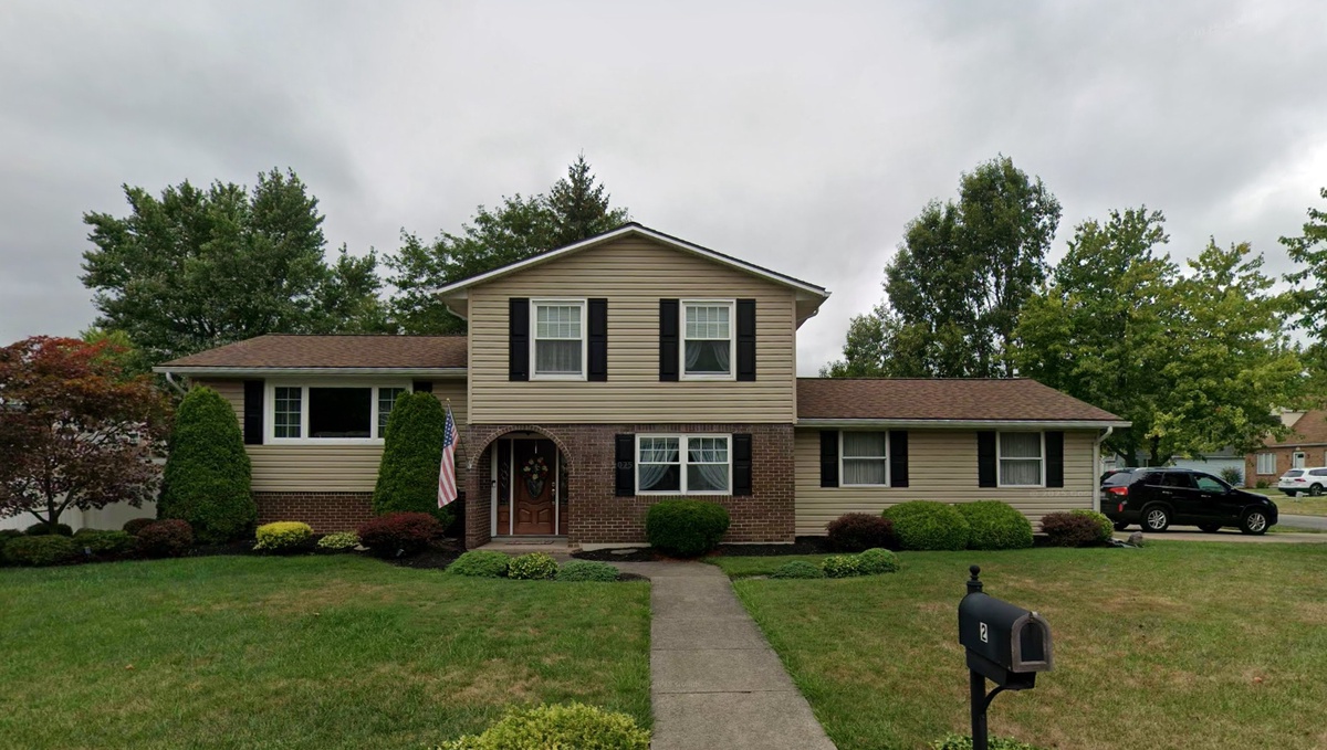 2 Alanview Drive , Lockport, NY, US