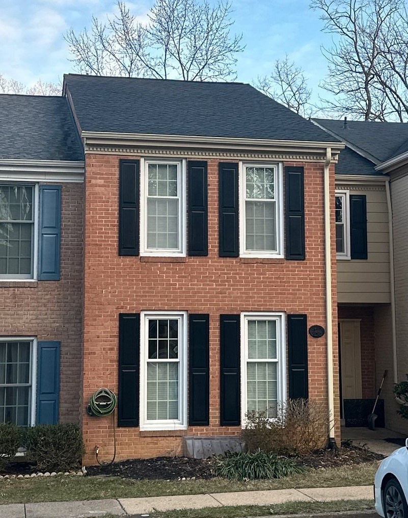 6614 Midhill Place , Falls Church, VA, US