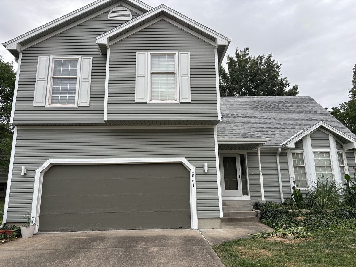 1061 East 121st Street , Olathe, KS, US