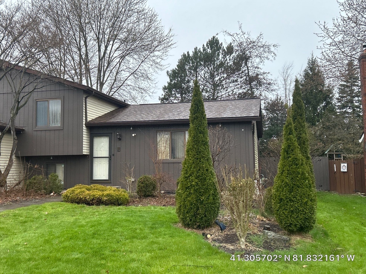 15116 Wilmington Drive , Strongsville, OH, US