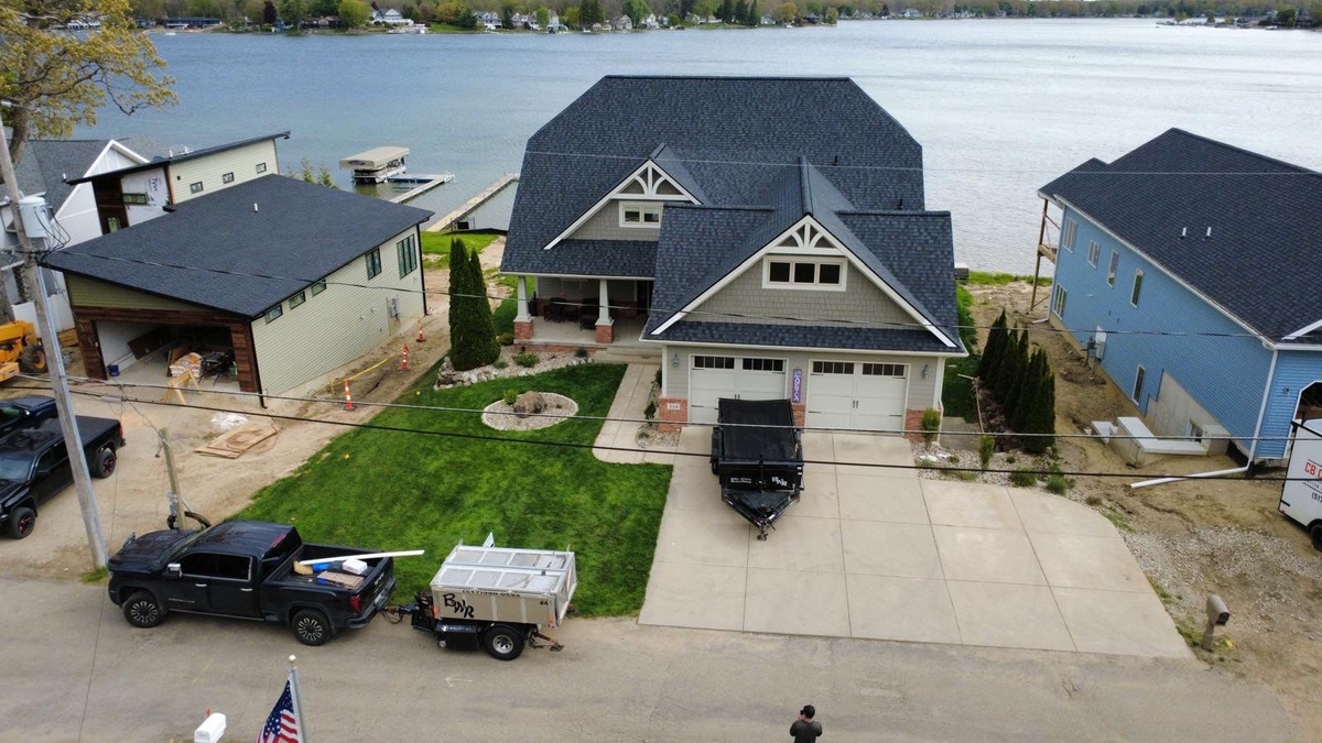554 S Woodland Dr , Clarklake, MI, US