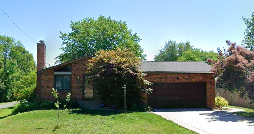 641 East River Road , Grandyle Village, NY, US
