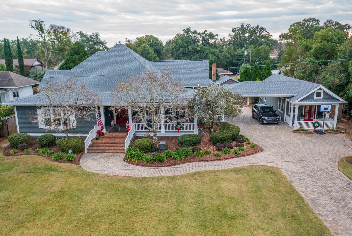 1409 East Lakeview Avenue , Pensacola, FL, US
