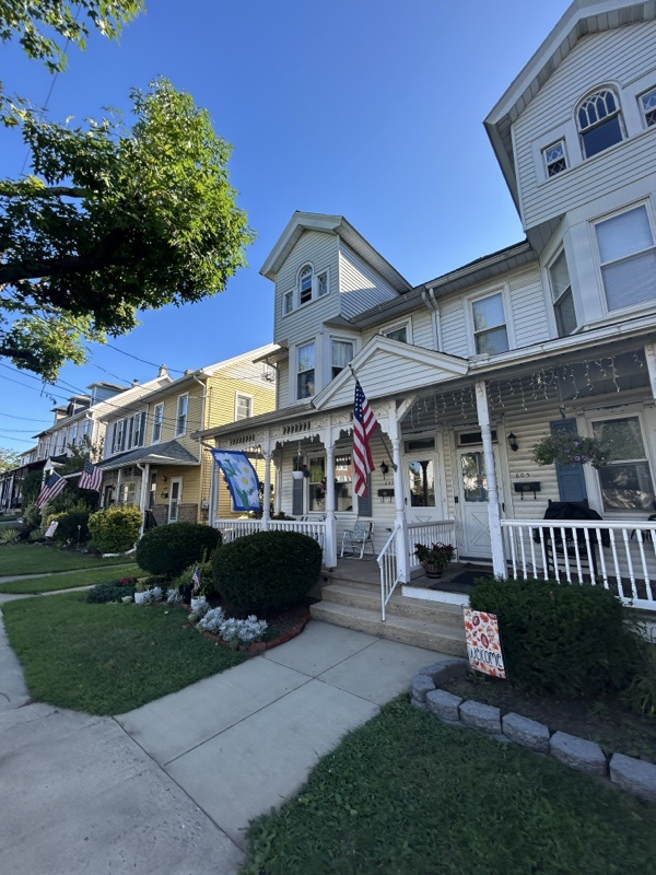 607 Howertown Road , Catasauqua, PA, US