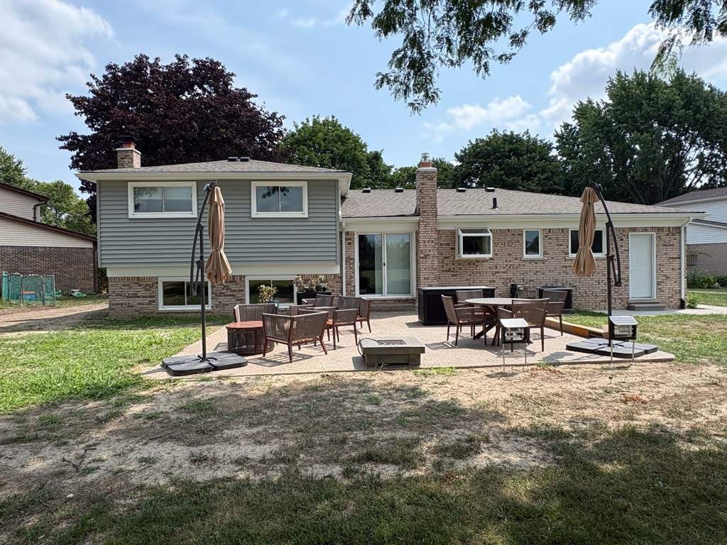 4719 Fairmont Drive , Troy, MI, US