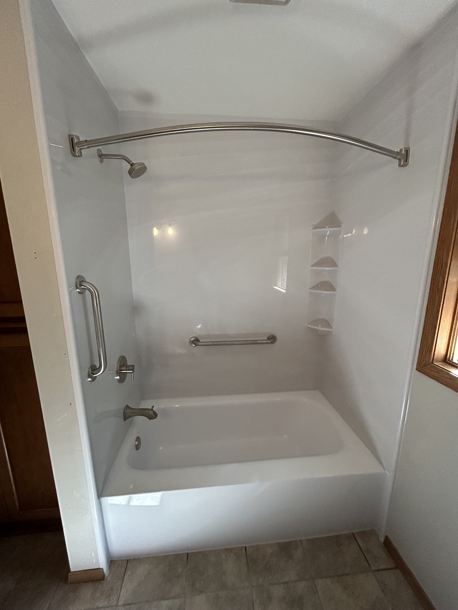 2648 Appian Way , Green Bay, WI, US