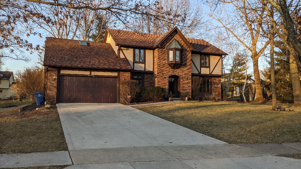 1196 Smoke Burr Dr , Westerville, OH, US