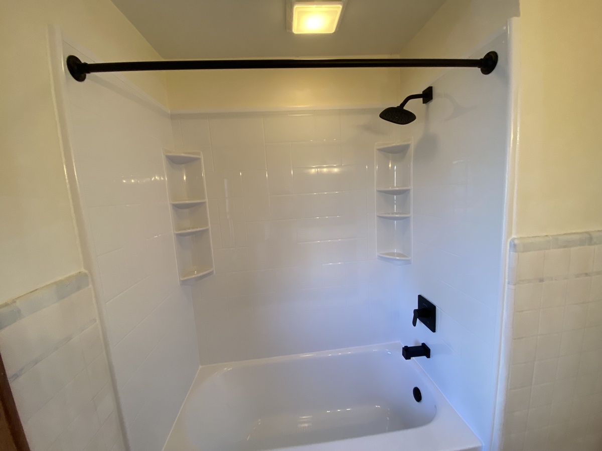 1517 Torrison Drive , Manitowoc, WI, US