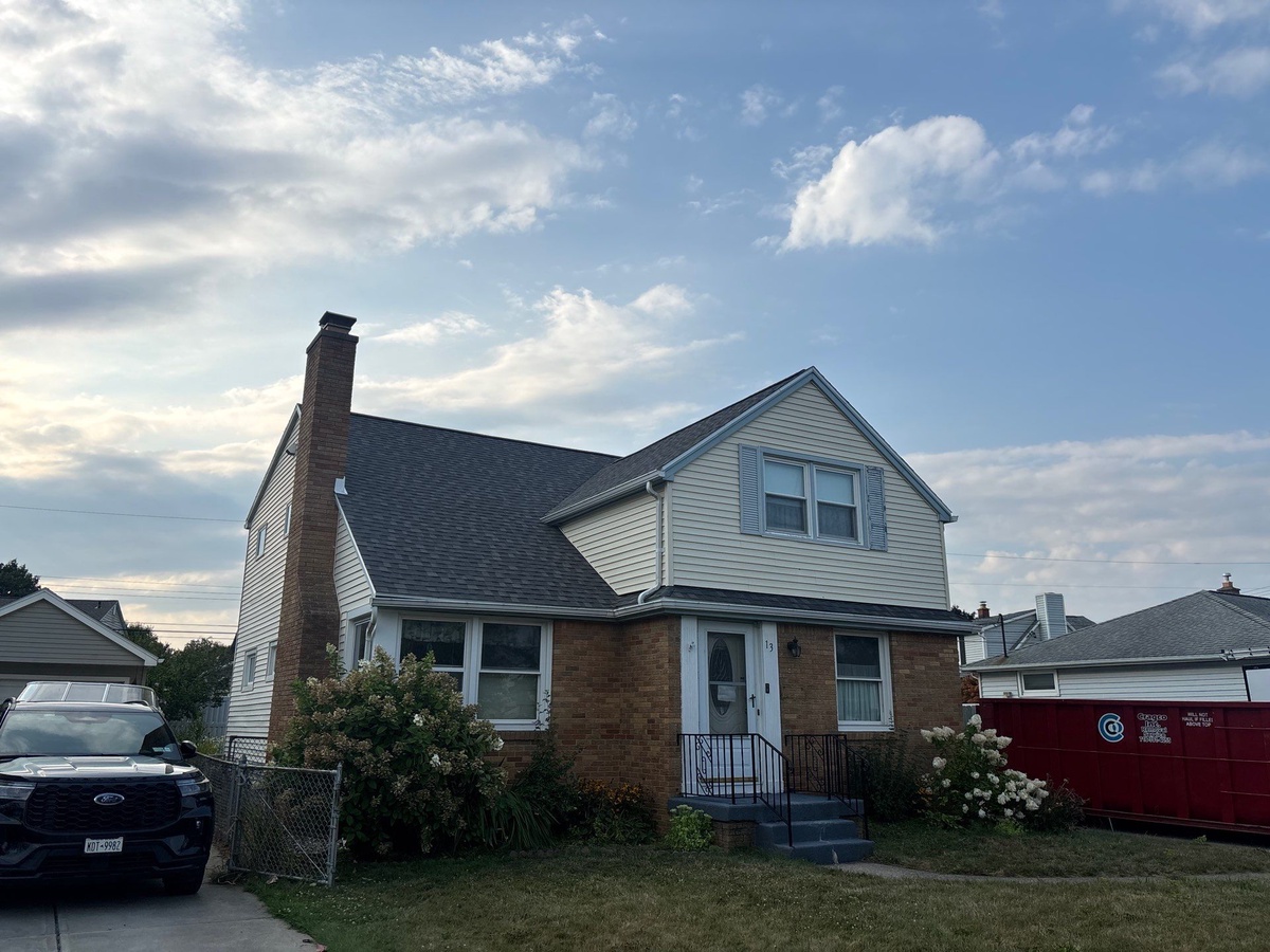 13 Mayfair Lane , Tonawanda, NY, US