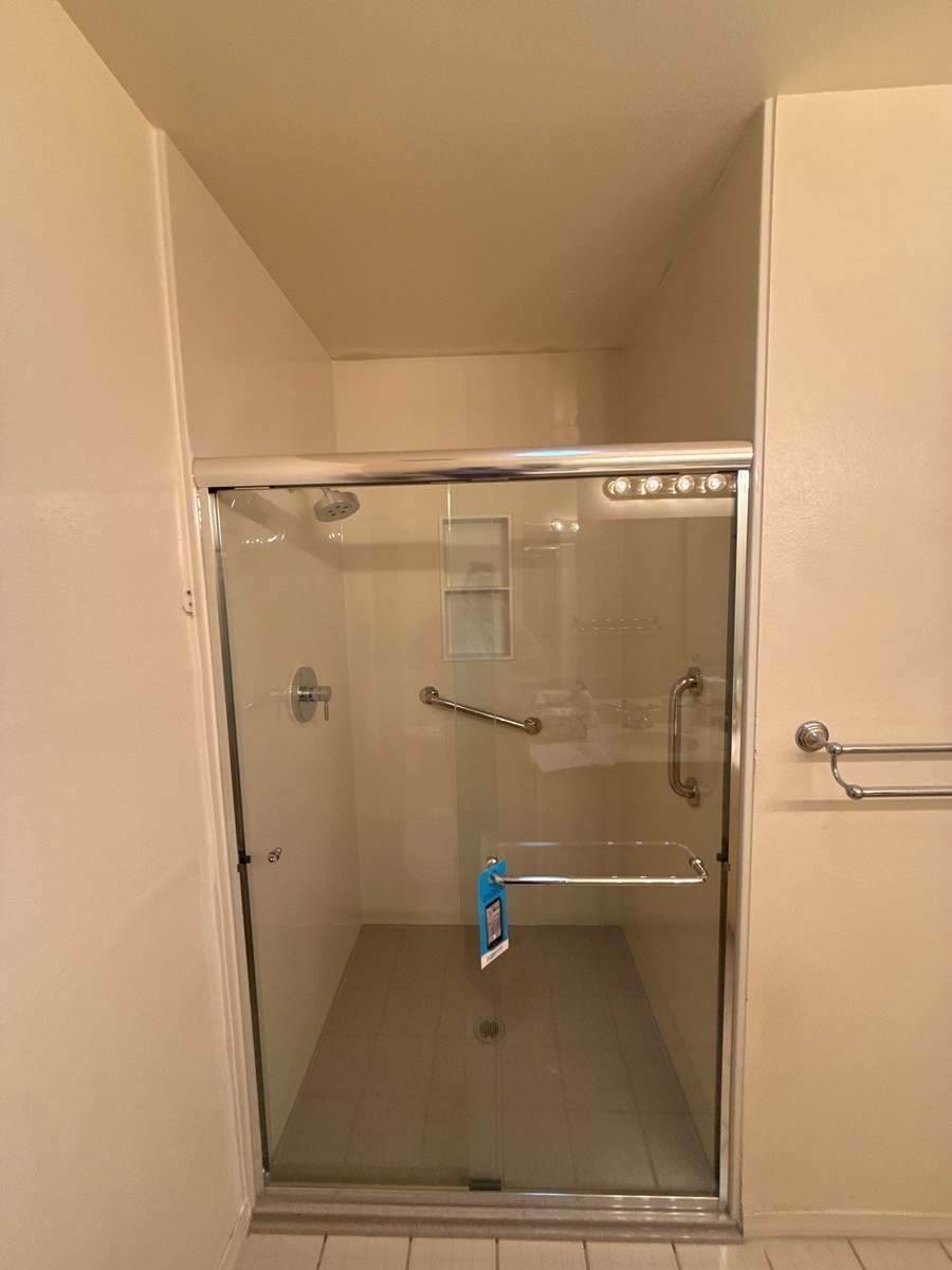 Encinitas, CA, 92024, US