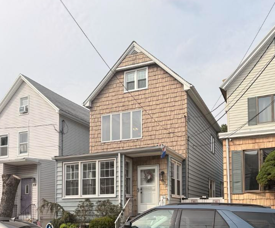 35 East 27th Street , Bayonne, NJ, US