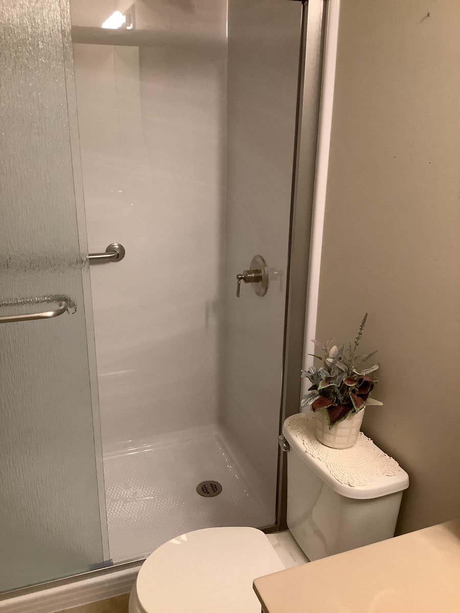 Fenton, MO, 63026, US