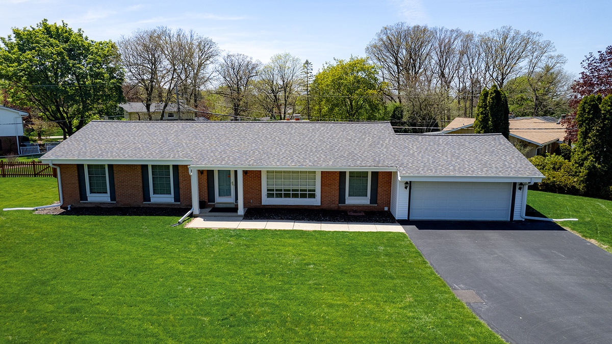 17705 Senlac Lane , Brookfield, WI, US
