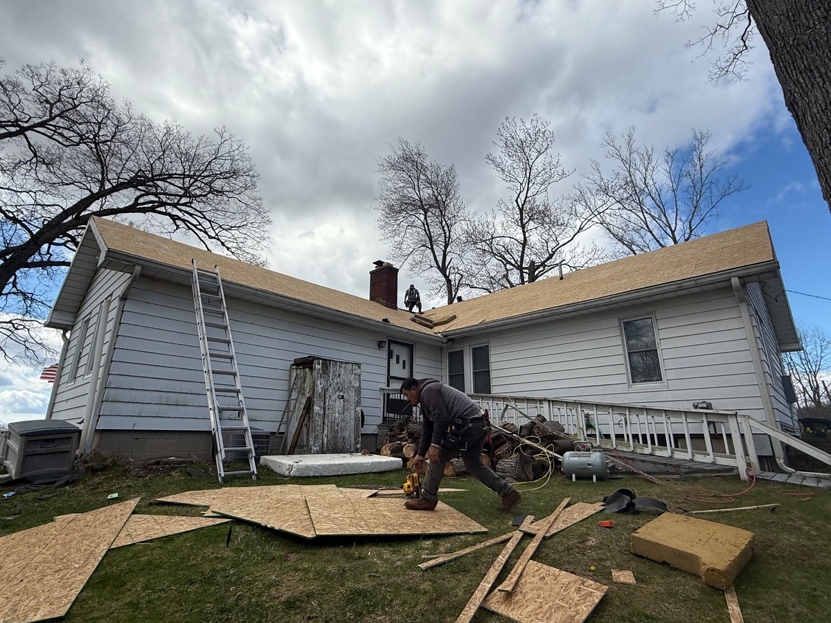 8207 Ann Arbor Road , Grass Lake, MI, US