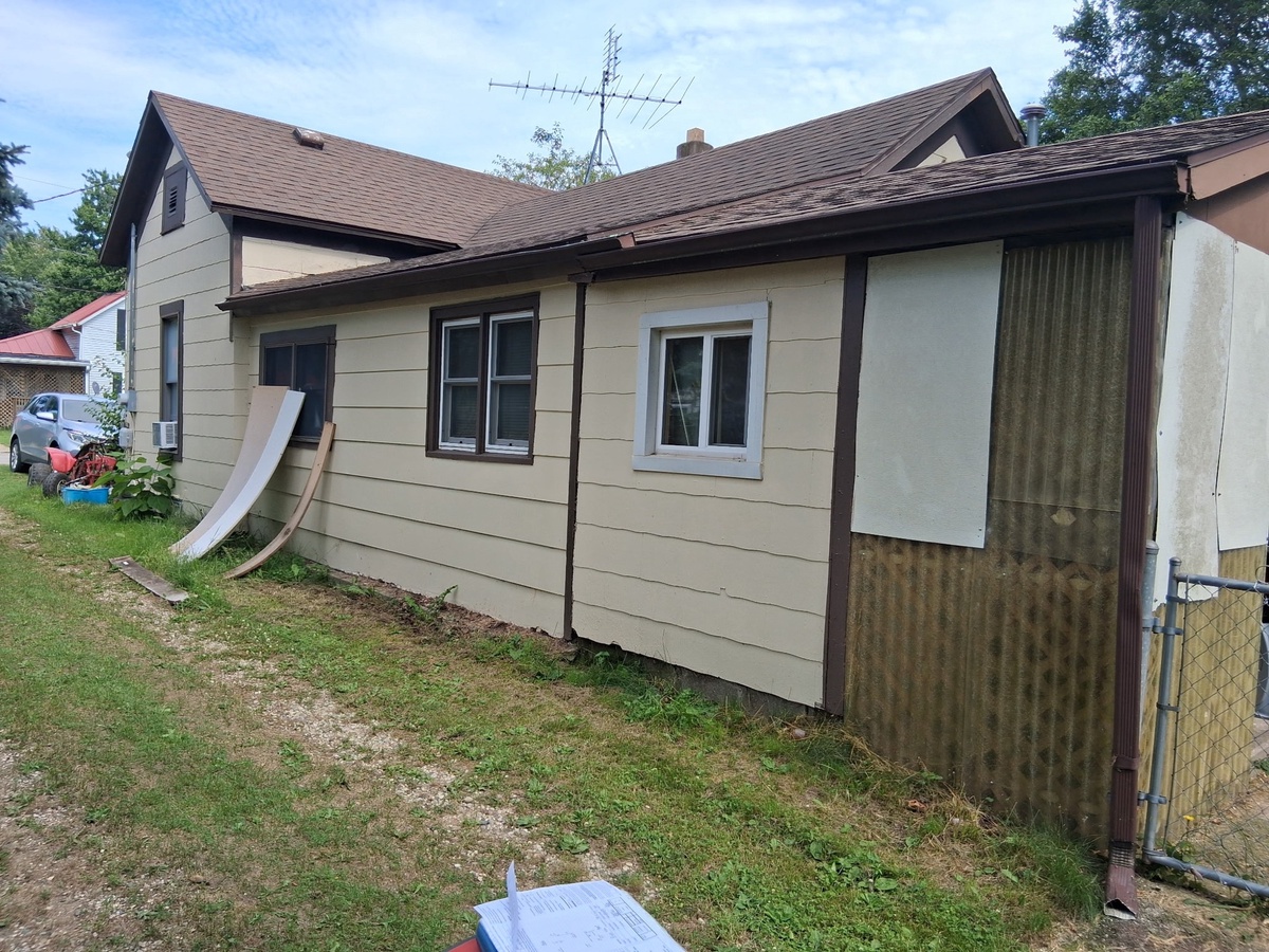 204 Clinton Street , Dowagiac, MI, US