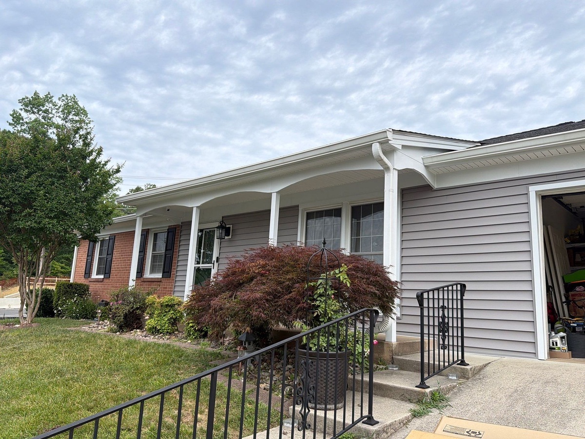 8008 Viola Street , West Springfield, VA, US