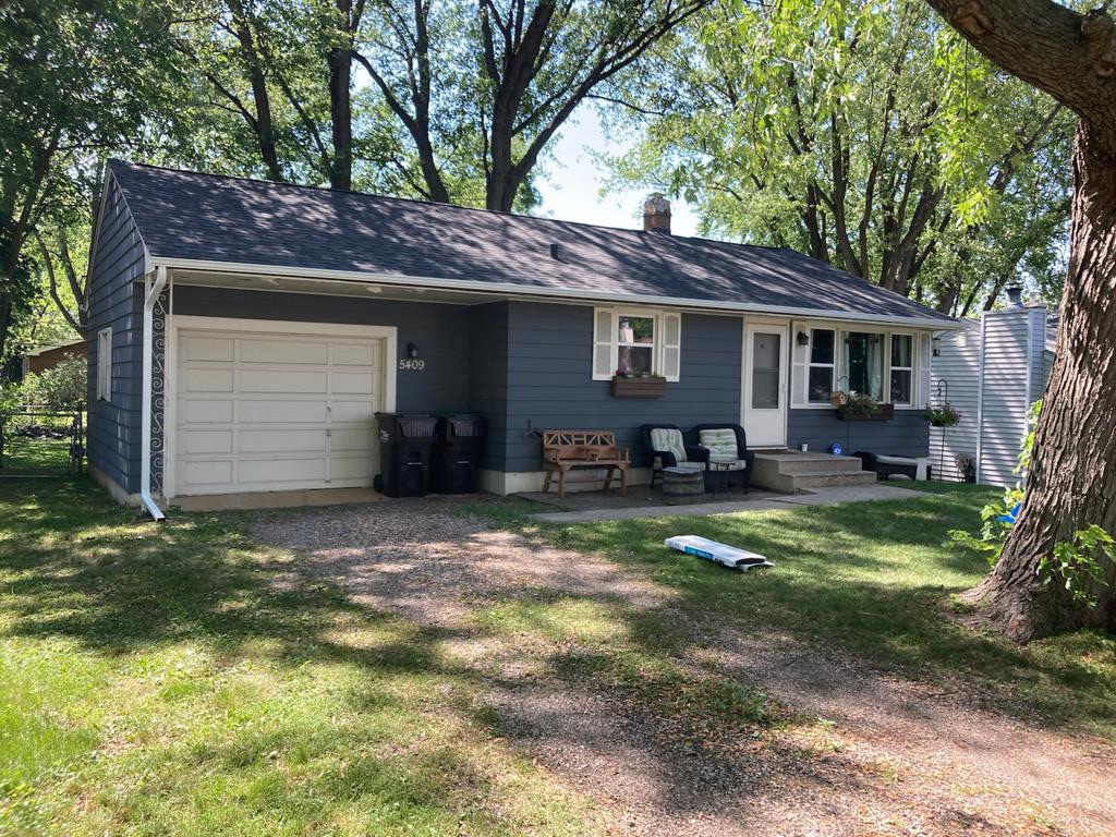 5409 West Lake Shore Drive , Oakwood Hills, IL, US