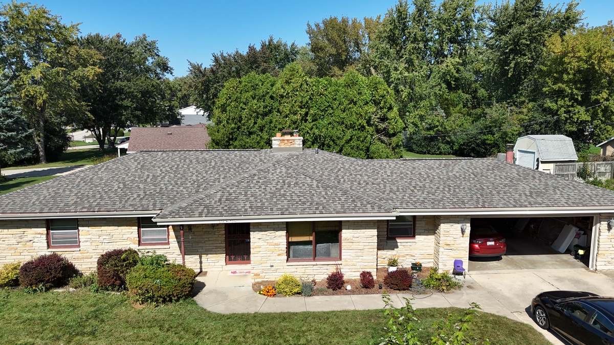S78W17296 East Tower Drive , Muskego, WI, US