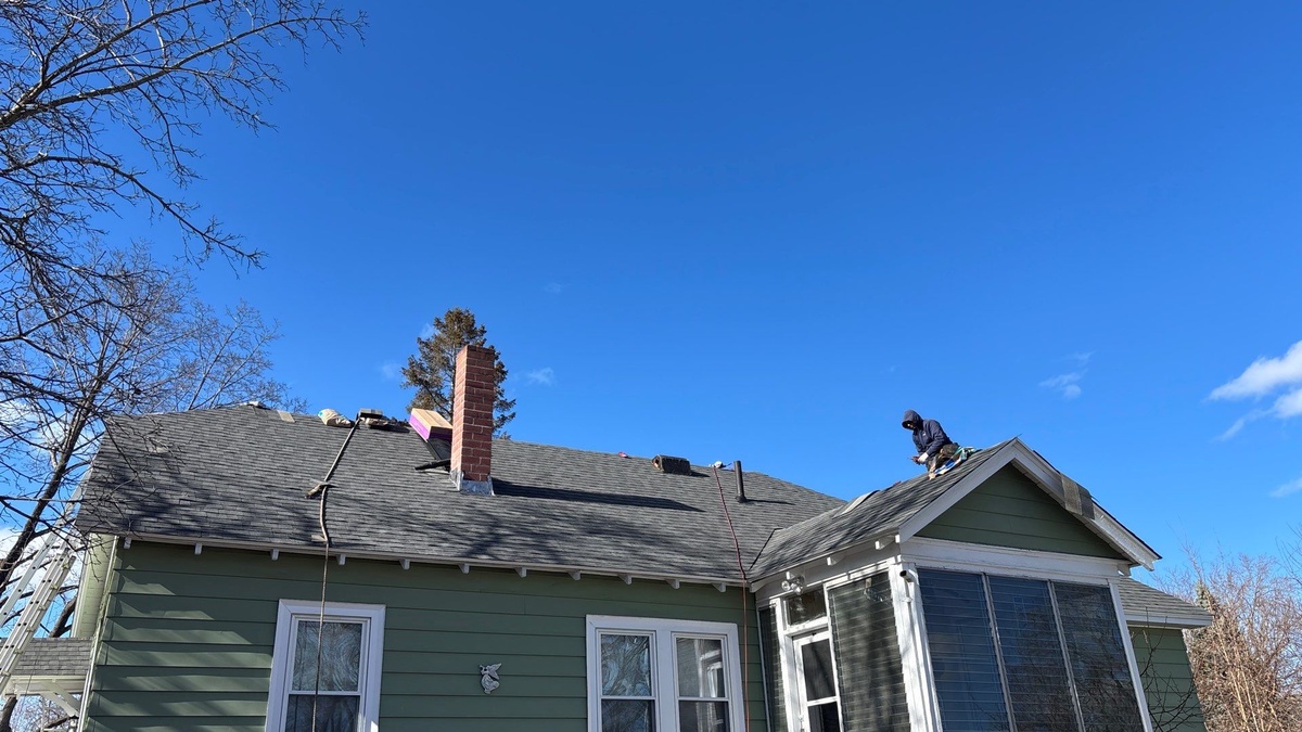 56 Almont Street , Nashua, NH, US