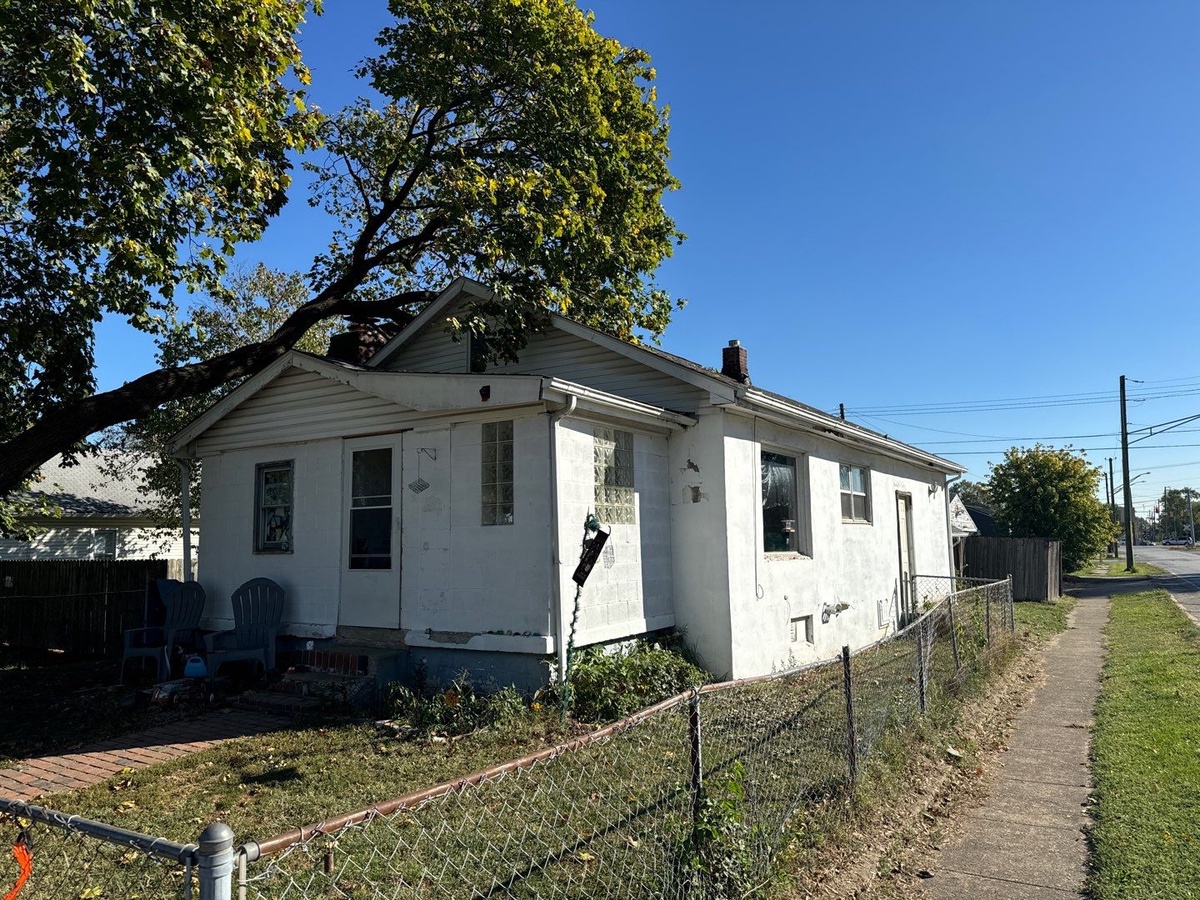 South Lockburn Street, Indianapolis, IN, US
