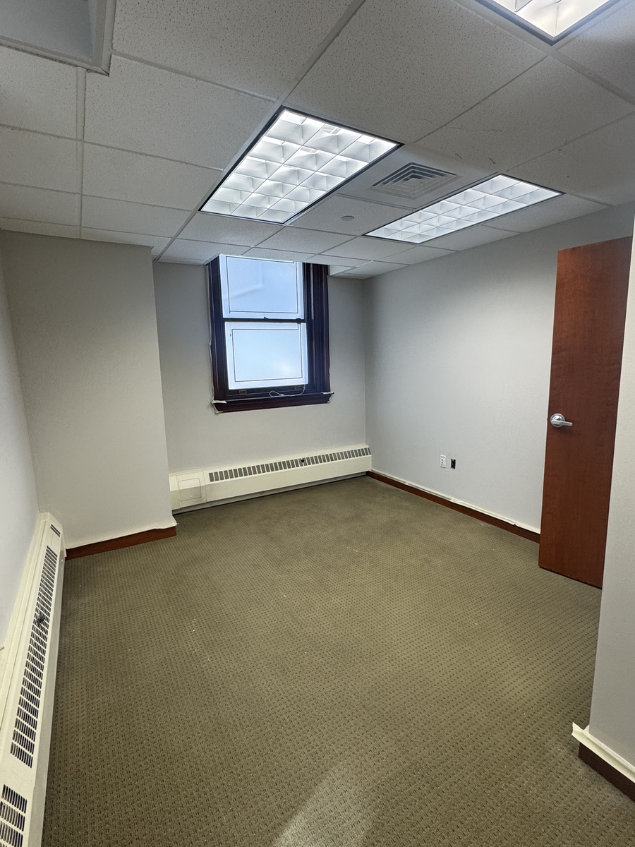 17 East Gay Street , West Chester, PA, US