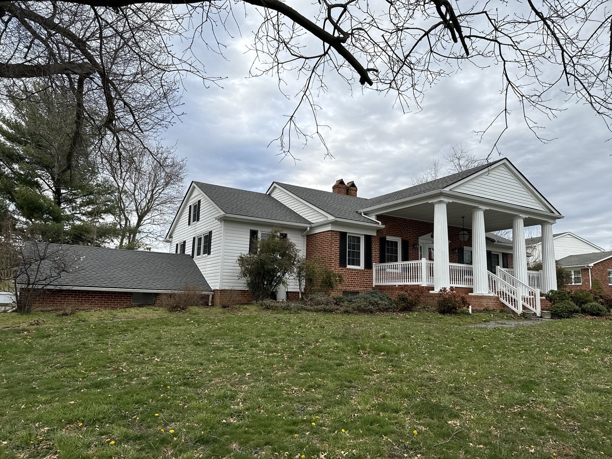 69 Parker Road , Stuarts Draft, VA, US