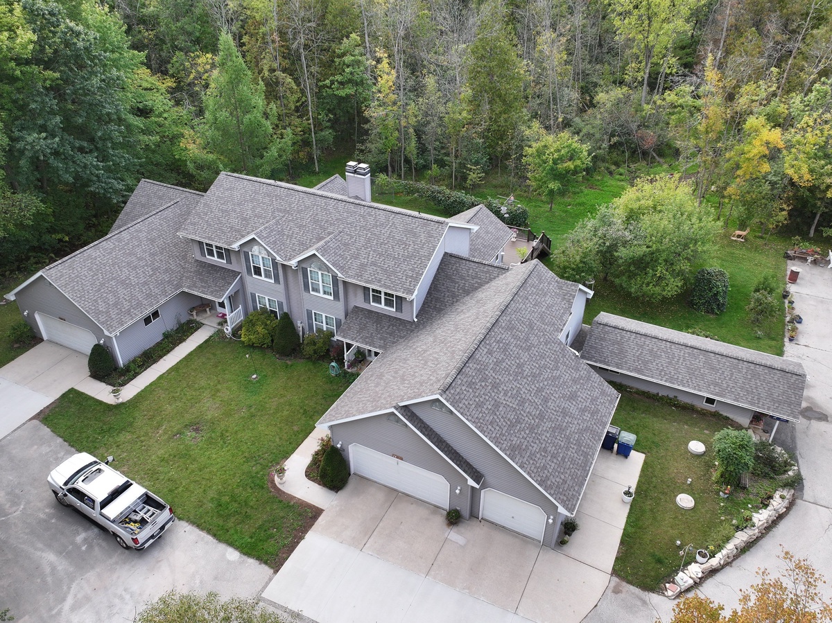 13613 Velp Avenue , Suamico, WI, US