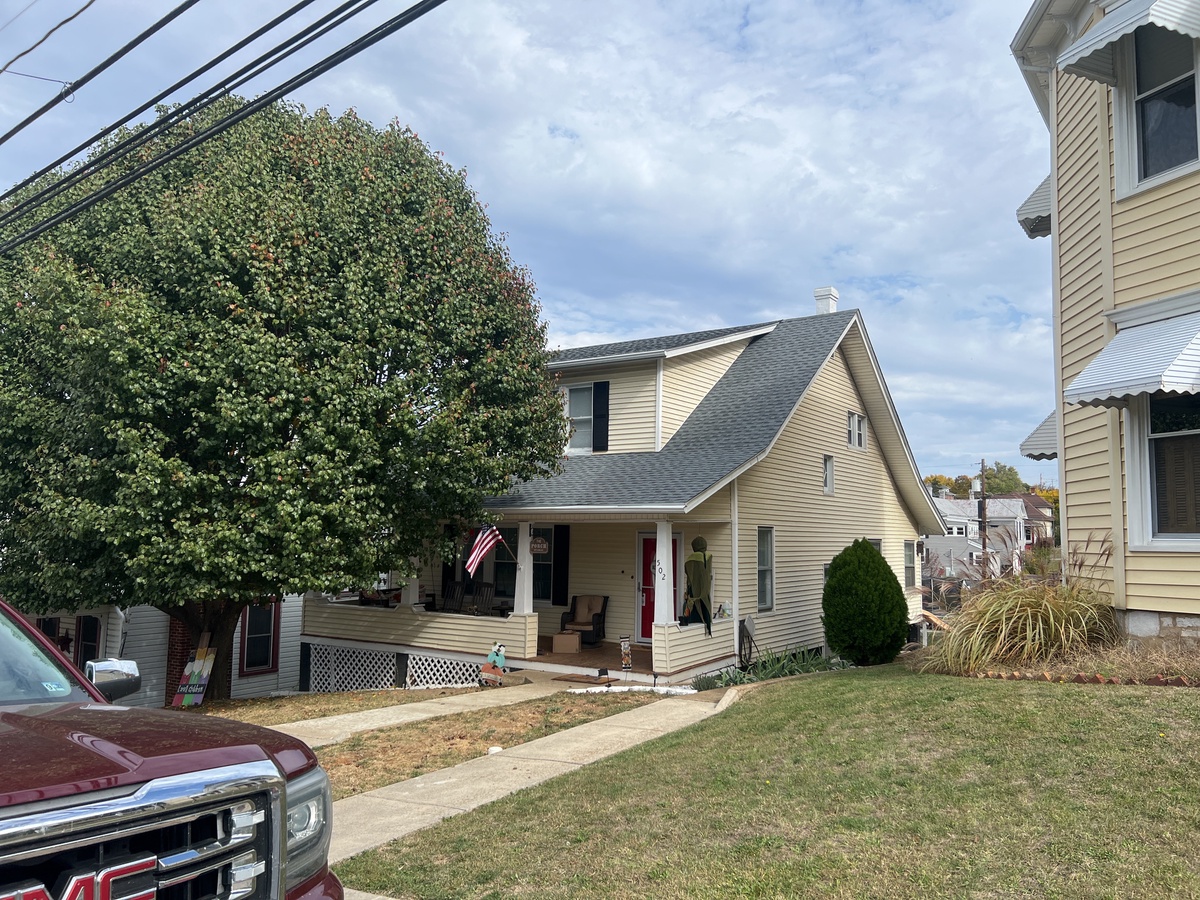 502 3rd Street , Shenandoah, VA, US