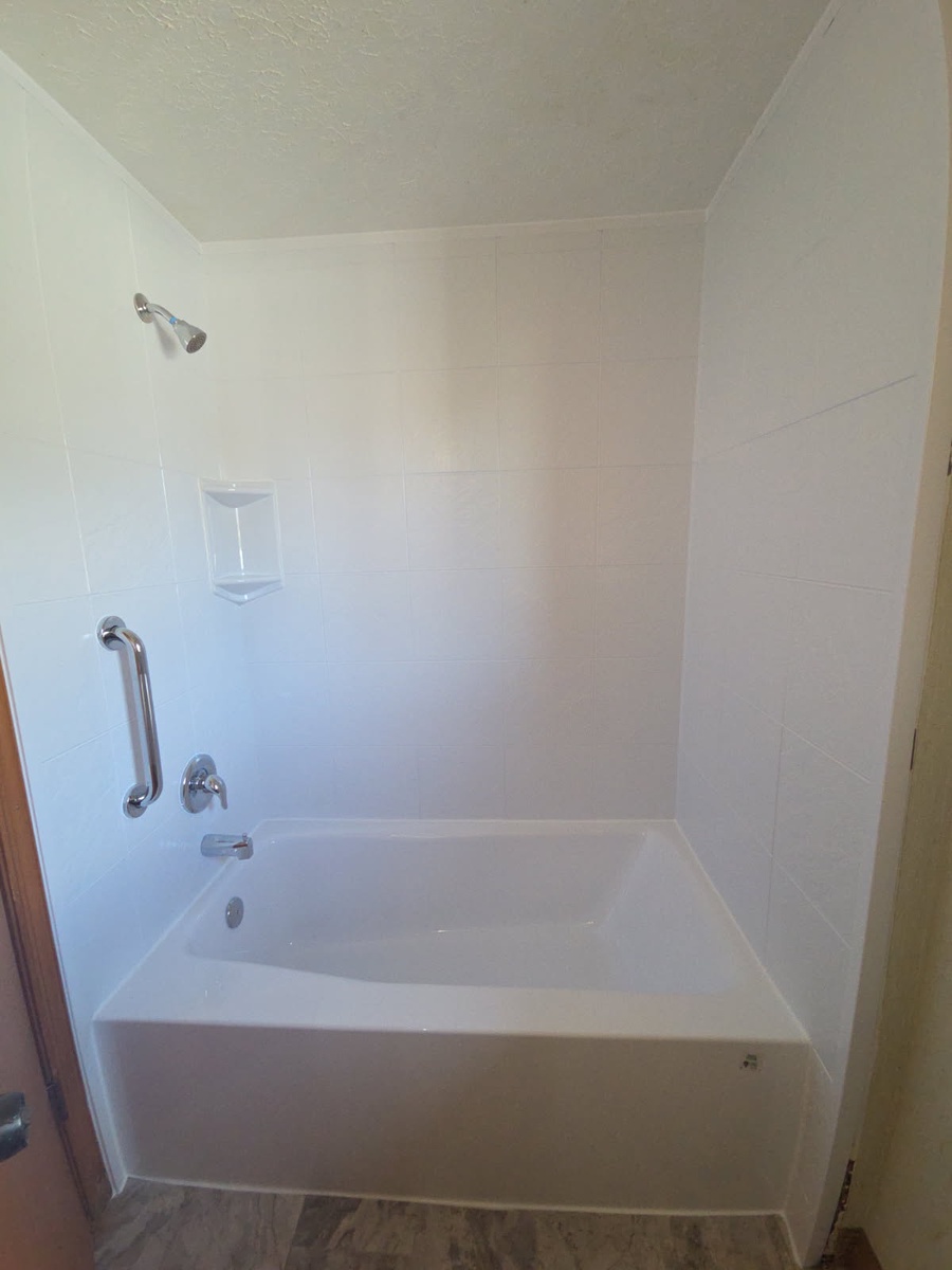 Land O' Lakes, FL, 34639, US