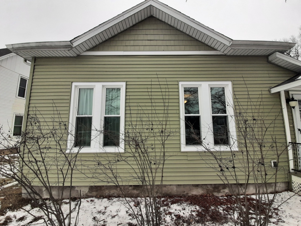 229 Leonard Street North , West Salem, WI, US