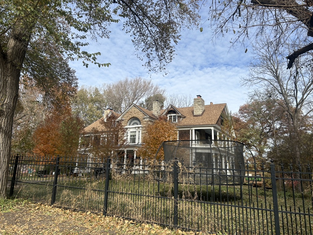 3500 Gladstone Boulevard , Kansas City, MO, US