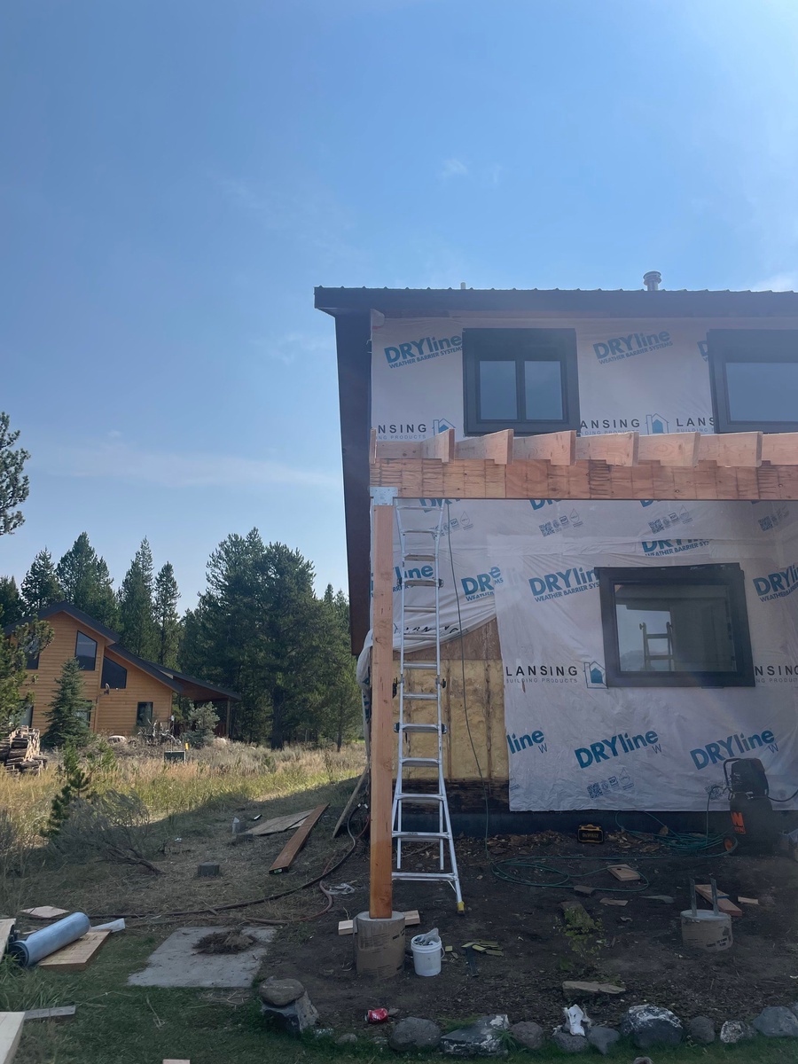 33 Yellowstone Avenue , West Yellowstone, MT, US