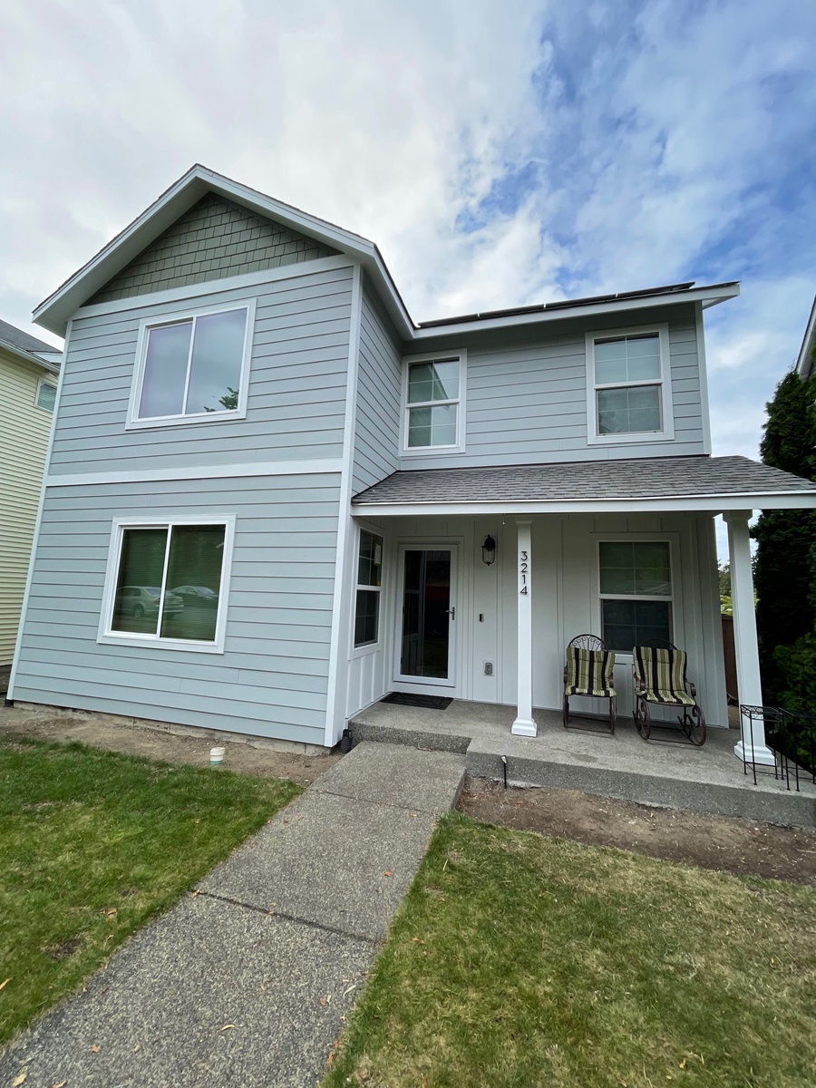 3214 Hoffman Hill Boulevard , DuPont, WA, US