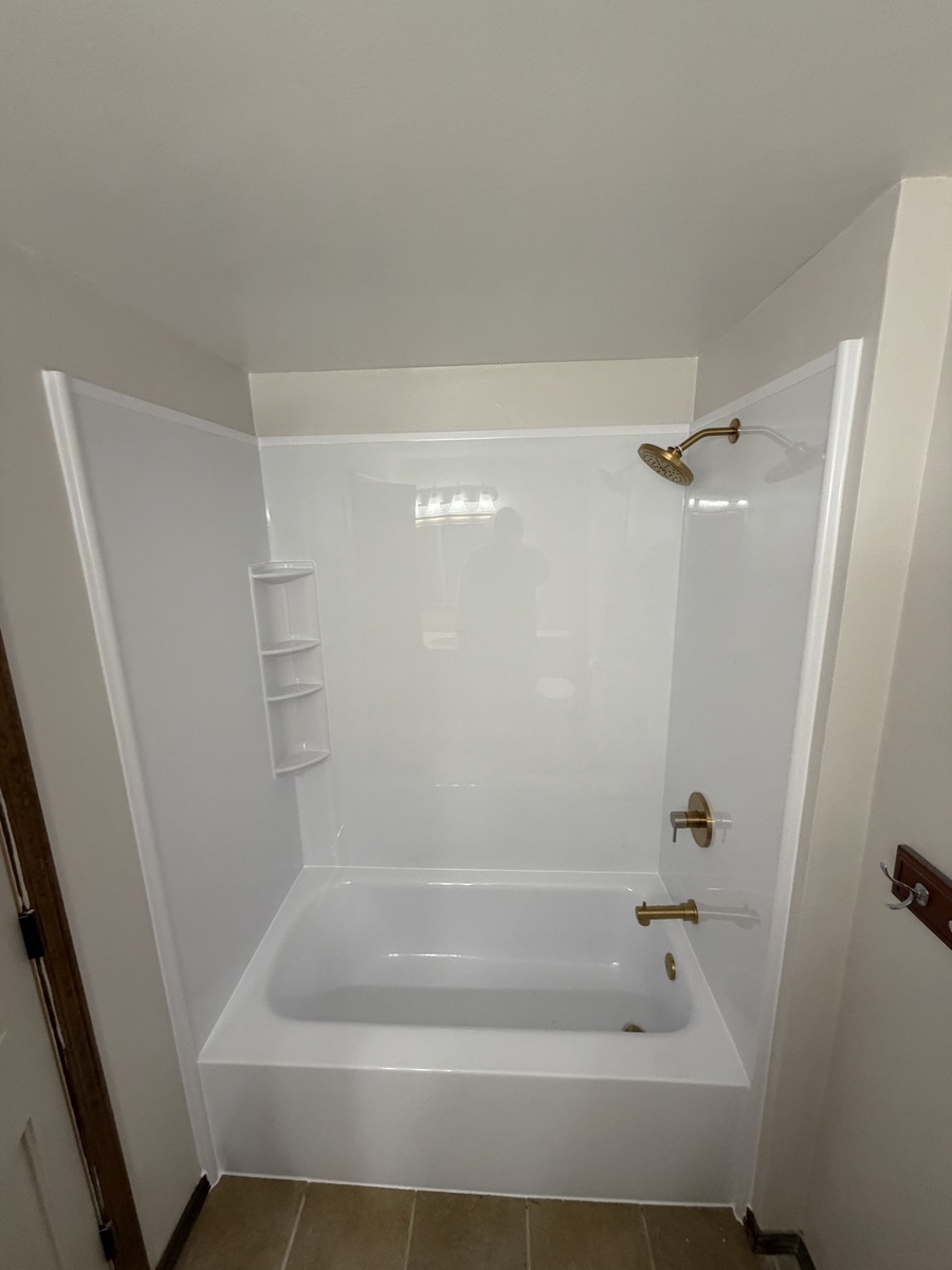 416 East Le Capitaine Circle , Green Bay, WI, US