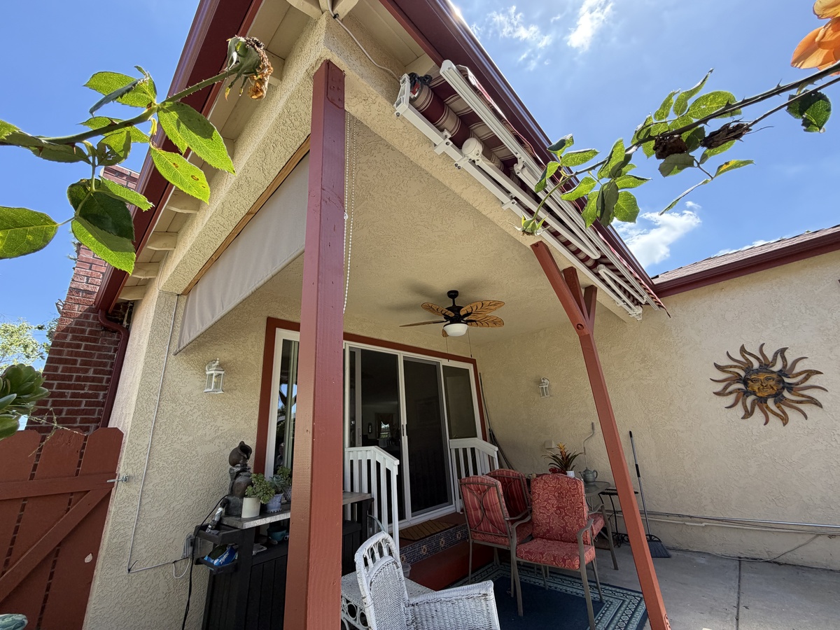 Downey, CA, 90242, US