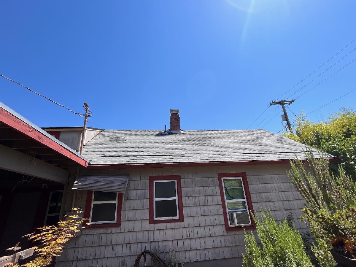 305 Santa Clara Avenue , Eugene, OR, US