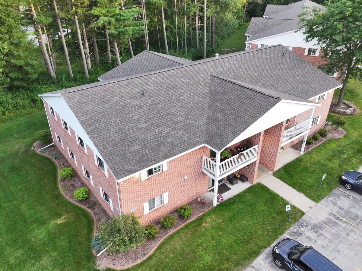 101 Van Hecke Avenue , Oconto, WI, US
