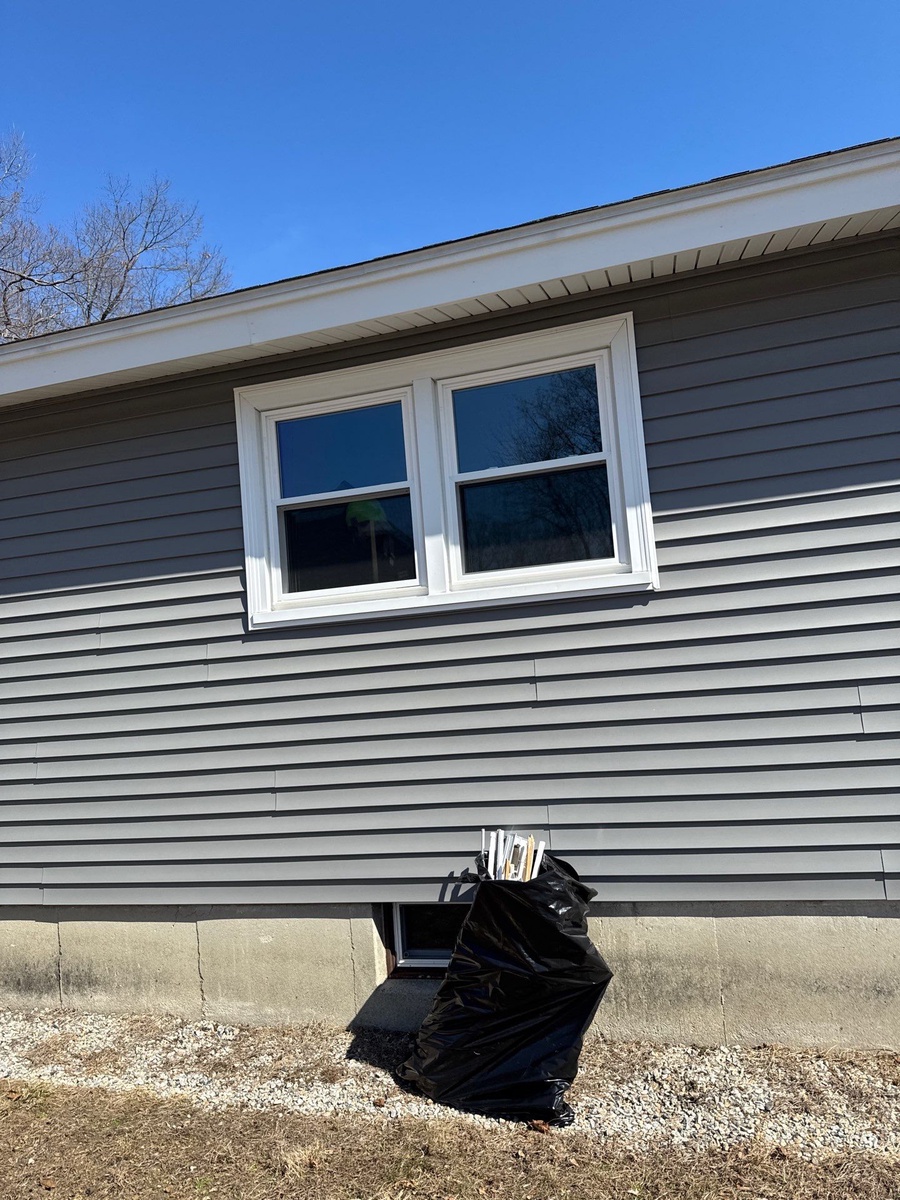 196 Jobin Drive , Manchester, NH, US