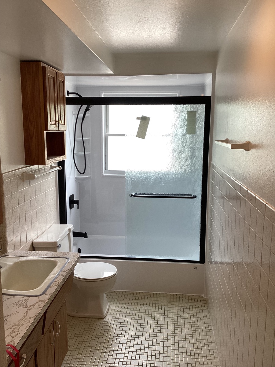 Cudahy, WI, 53110, US
