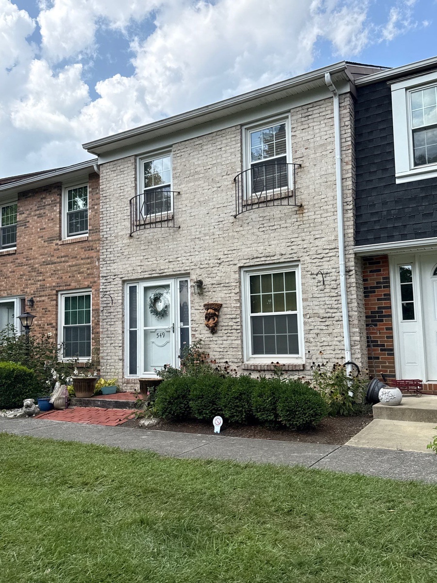549 Clairbrook Avenue , Columbus, OH, US