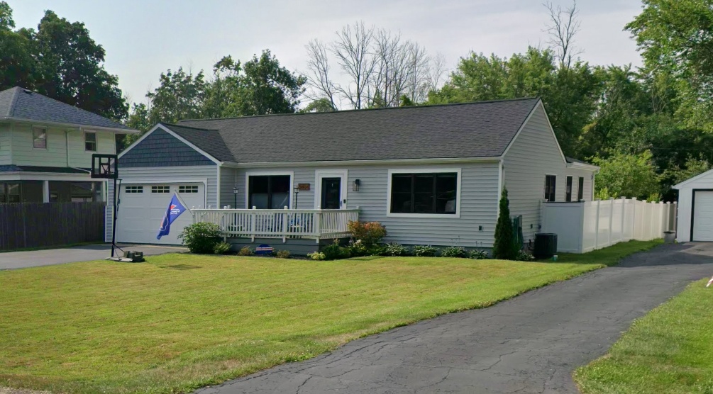 5484 East River Road , Grand Island, NY, US