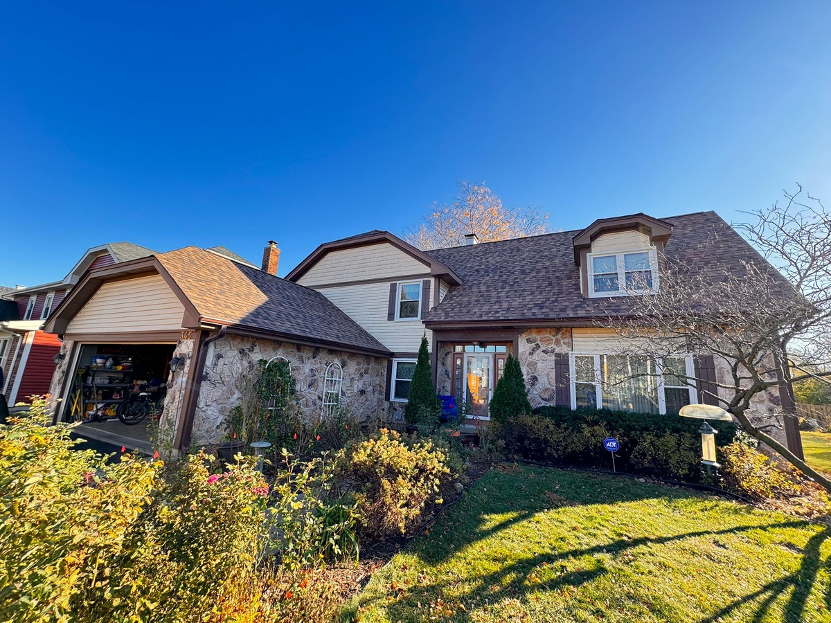345 Haddon Circle , Vernon Hills, IL, US