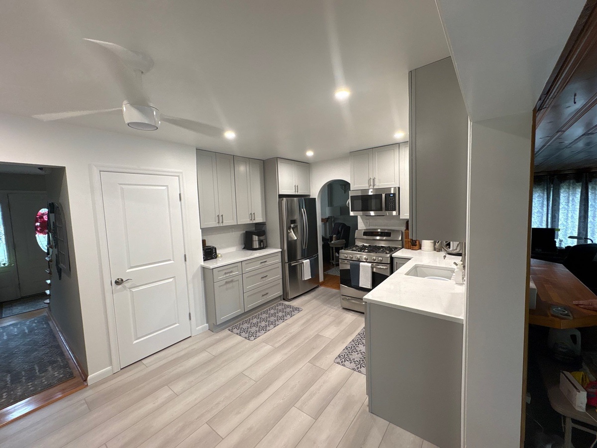 505 Oak Grove Road , Linthicum Heights, MD, US