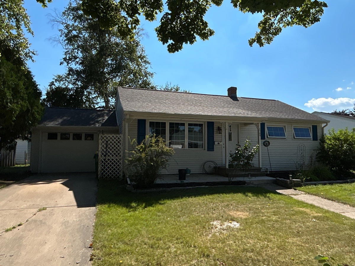 1588 Foeller Drive , Green Bay, WI, US