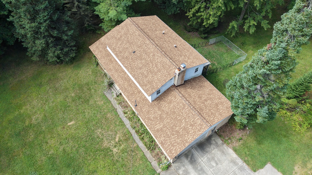 3800 East Kingswood Drive , Dryden, MI, US